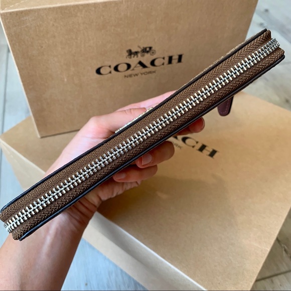 Coach Signature Lily Accordion Zip Wallet - Picture 4 of 7